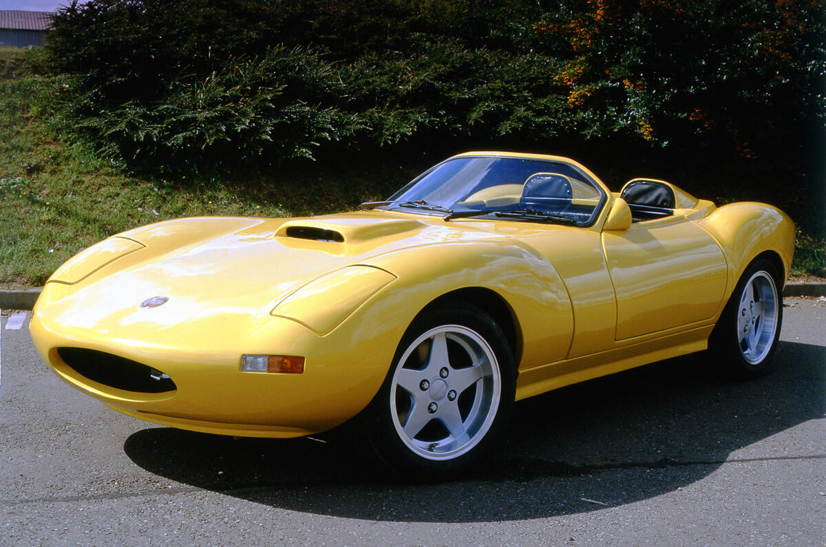 94 ginetta g33 front quarter static 94 ginetta g33 front quarter static