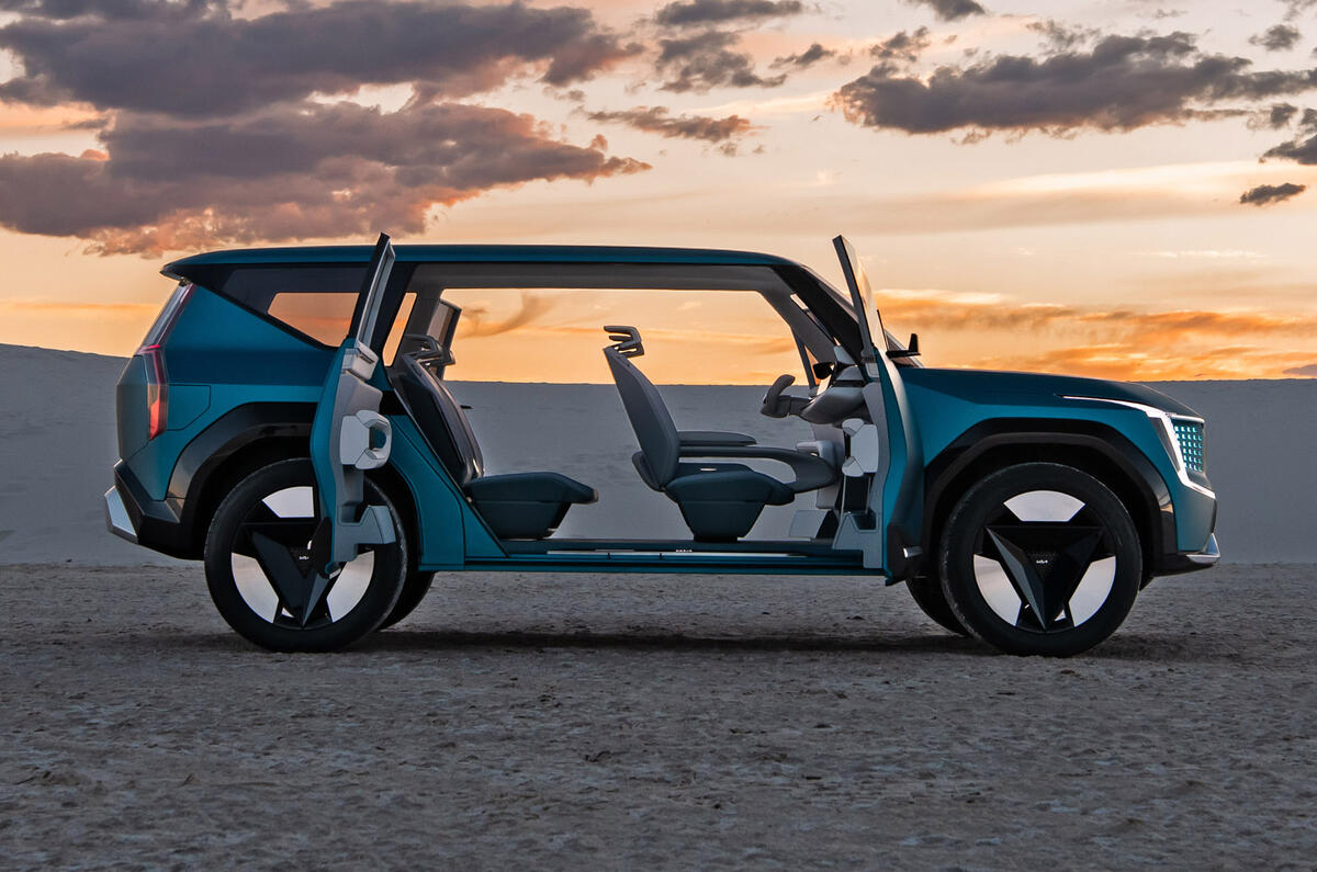 94 Kia concept EV9 2021 official reveal doors open 94 Kia concept EV9 2021 official reveal doors open