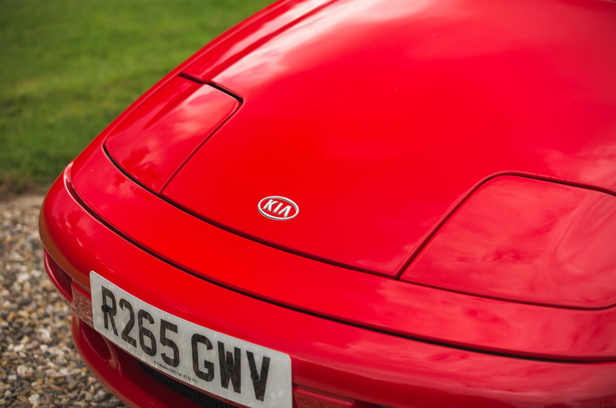 94 Kia Elan revisit 2021 nose badge 94 Kia Elan revisit 2021 nose badge