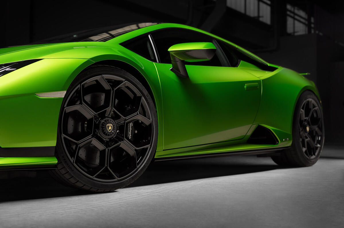 94 Lamborghini Huracan Technica 2022 official reveal studio alloy wheels