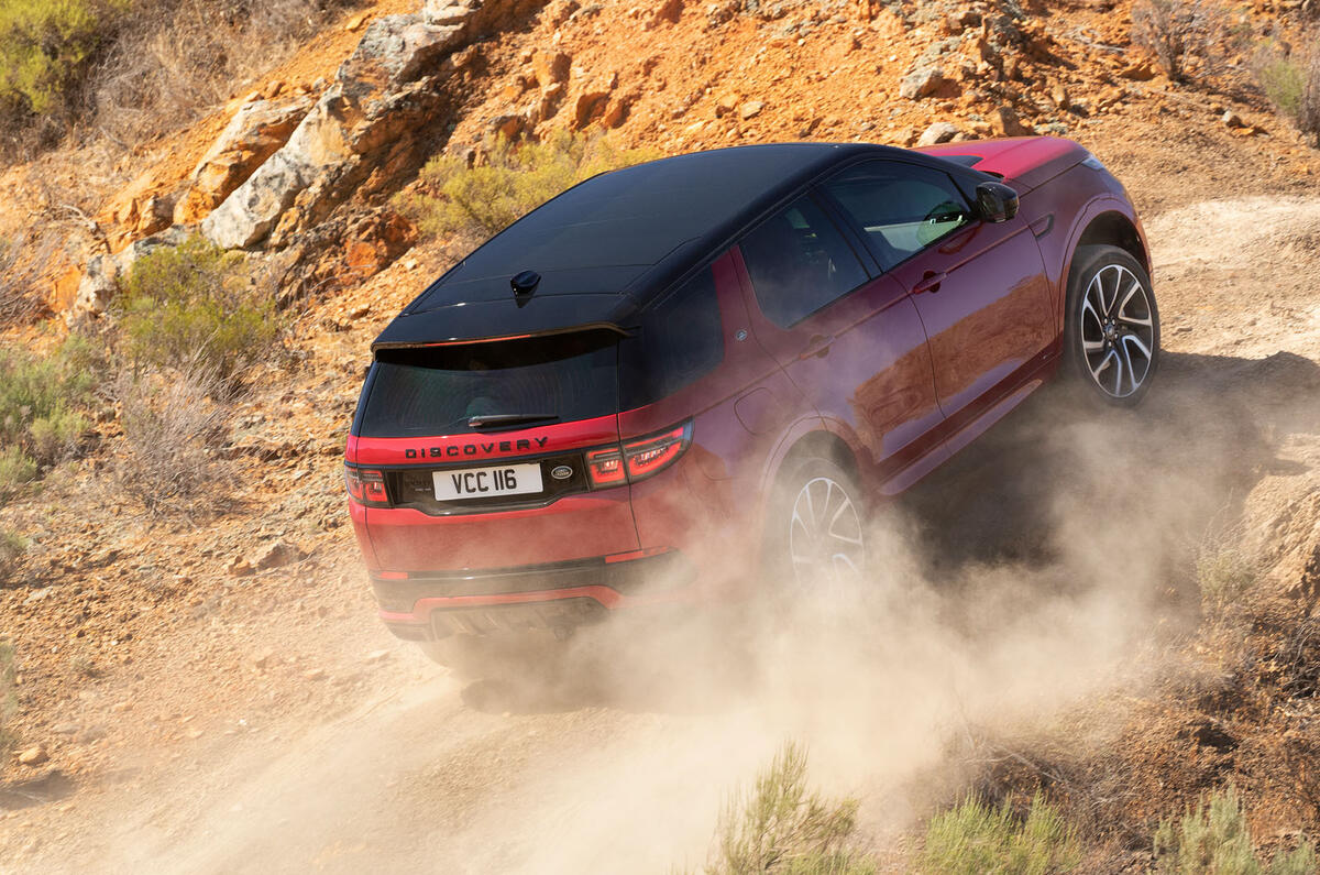 Land Rover Discovery Sport 2019 official pictures - offroad rear