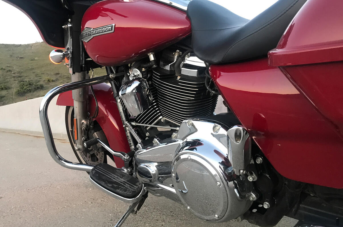 94 Matt Prior US Harley road trip engine