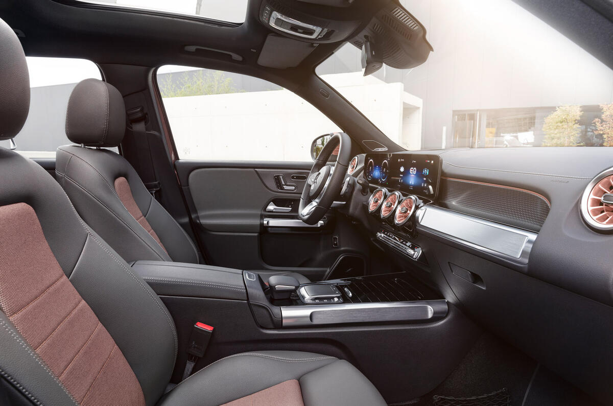 94 Mercedes Benz EQB 2021 official images cabin 94 Mercedes Benz EQB 2021 official images cabin