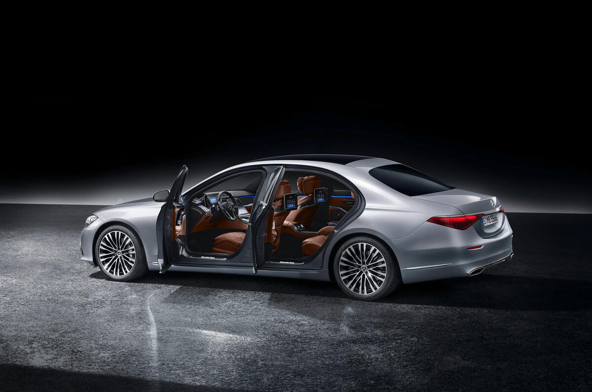 2021 Mercedes-Benz S-Class official reveal images - studio side 2021 Mercedes-Benz S-Class official reveal images - studio side