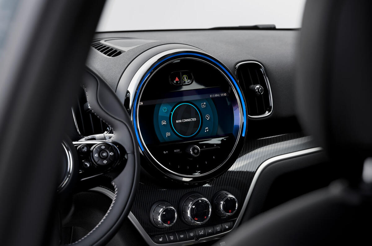 Mini Countryman 2020 facelift - official press images - infotainment Mini Countryman 2020 facelift - official press images - infotainment