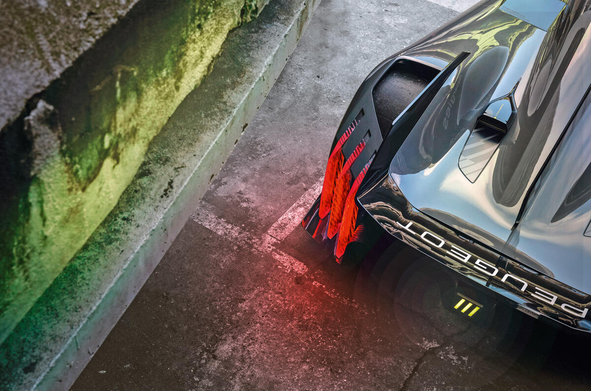 94 peugoet 90x aBove rear 94 peugoet 90x aBove rear