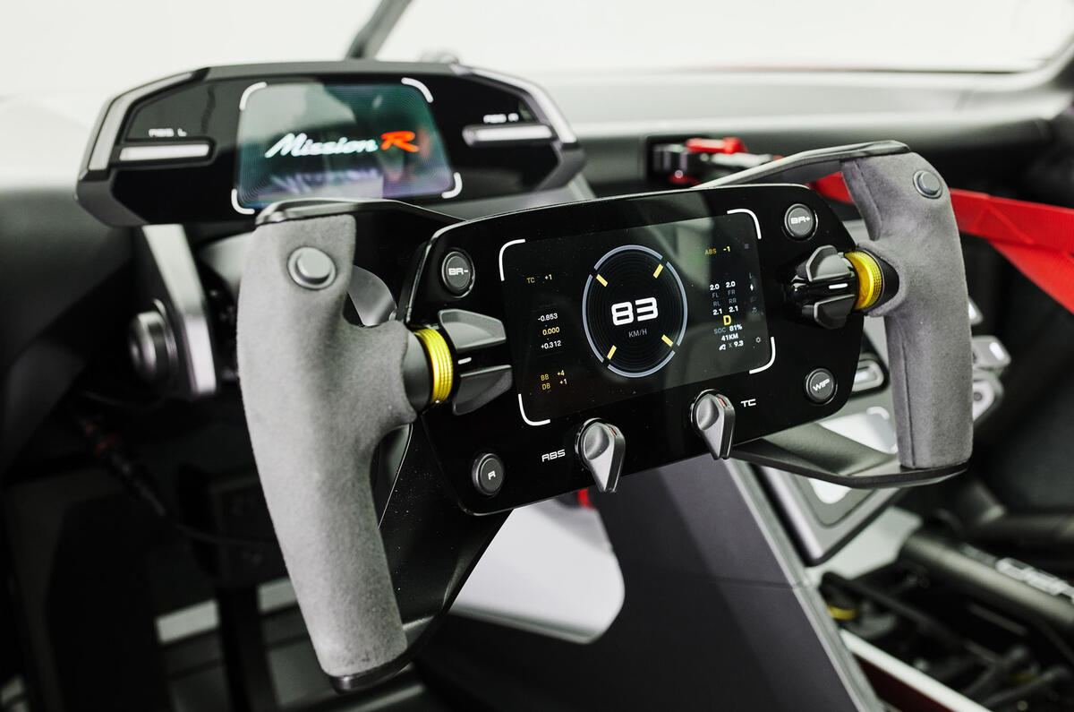 94 Porsche Mission R concept feature steering wheel