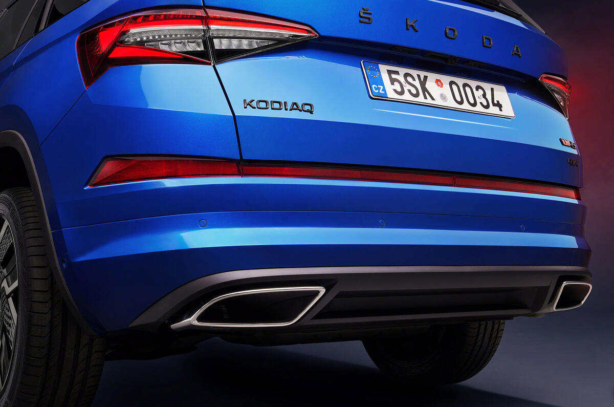 94 Skoda Kodiaq VRS 2021 official images exhausts
