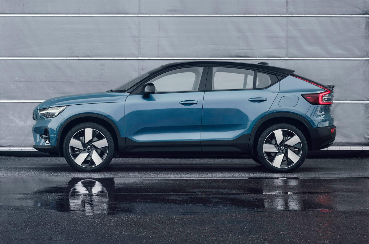 94 Volvo C40 Recharge 2021 official images static side