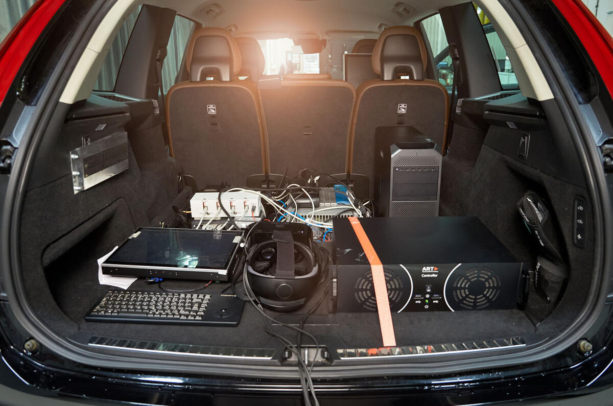 Volvo mixed reality simulator research - car hardware Volvo mixed reality simulator research - car hardware
