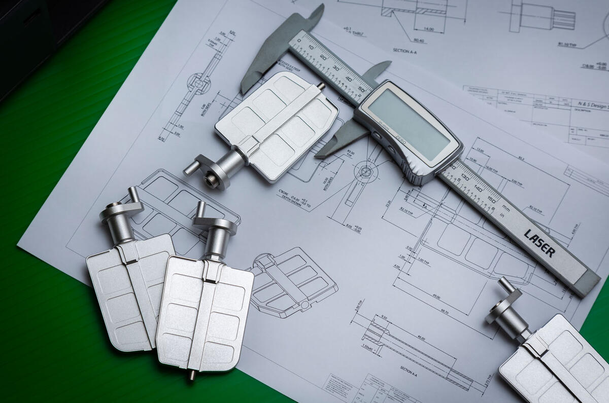 X8R improved vehicle parts - design
