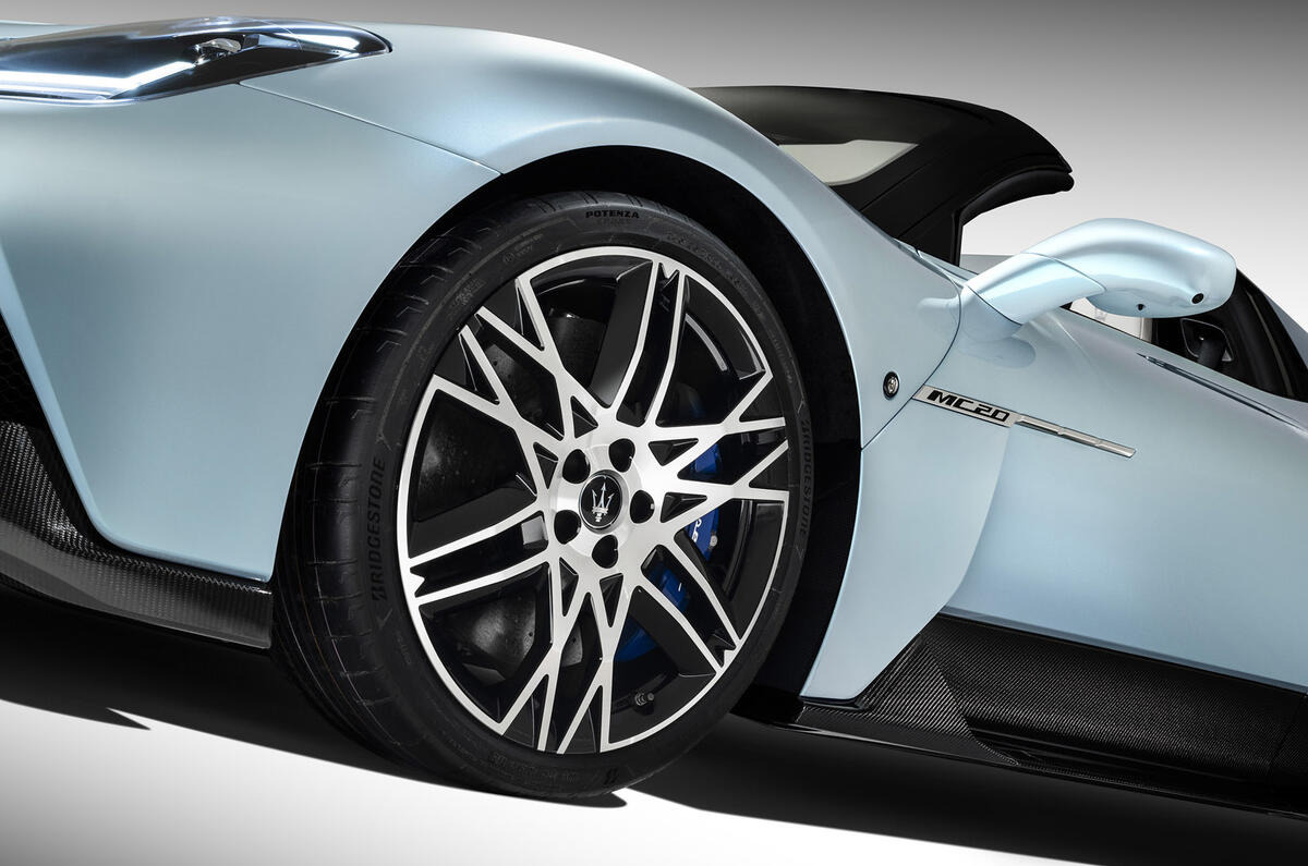 94 Maserati Cielo studio front wheel detail 94 Maserati Cielo studio front wheel detail