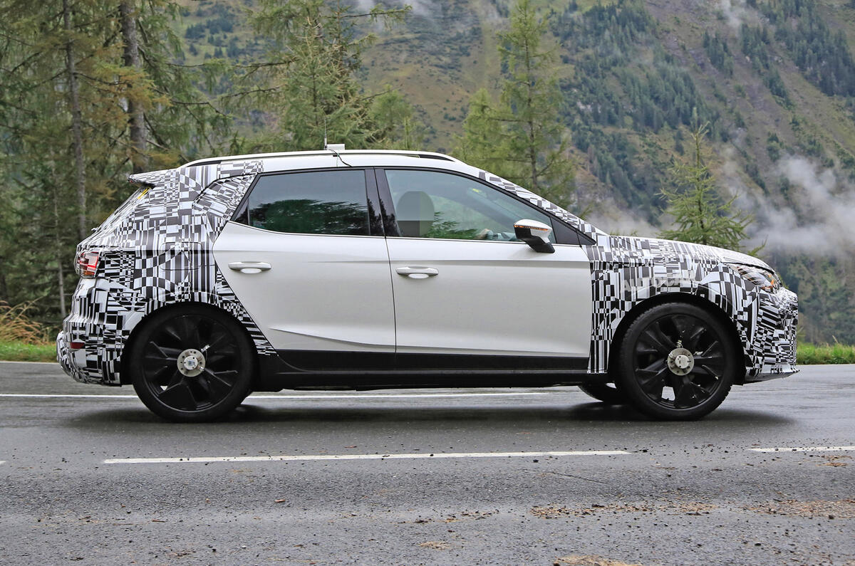 2022 Seat Arona spy images - on the road side 2022 Seat Arona spy images - on the road side