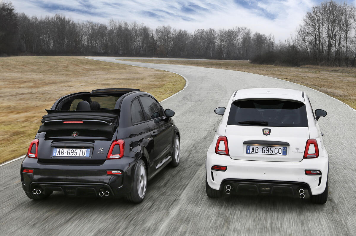 95 abarth 695 pair rear 95 abarth 695 pair rear