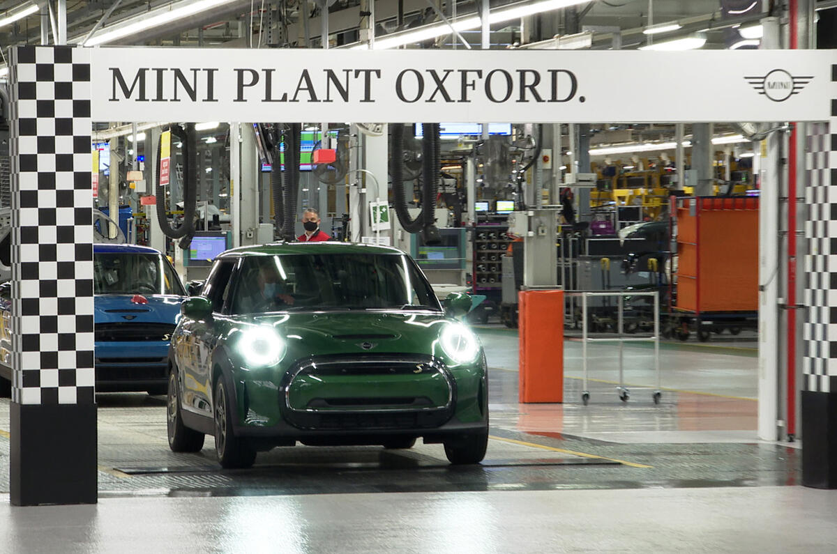 95 Analysis UK industry bounching back Mini Oxford