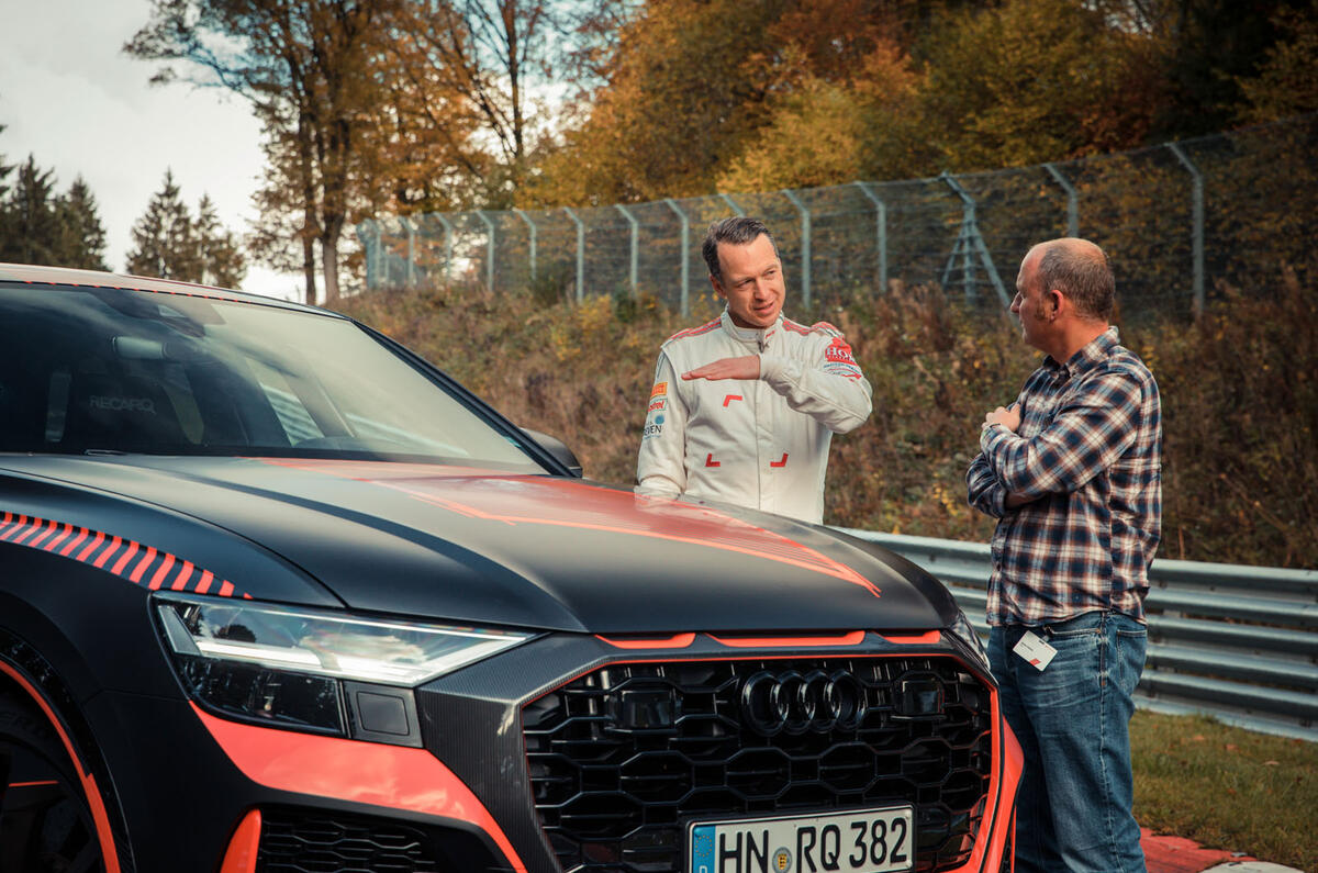 Audi RS Q8 2020 camo ride - talking