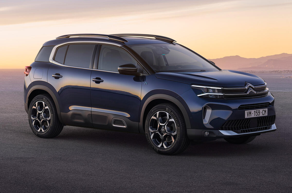 95 Citroen C5 Aircross 2022 facelift official images static front 95 Citroen C5 Aircross 2022 facelift official images static front
