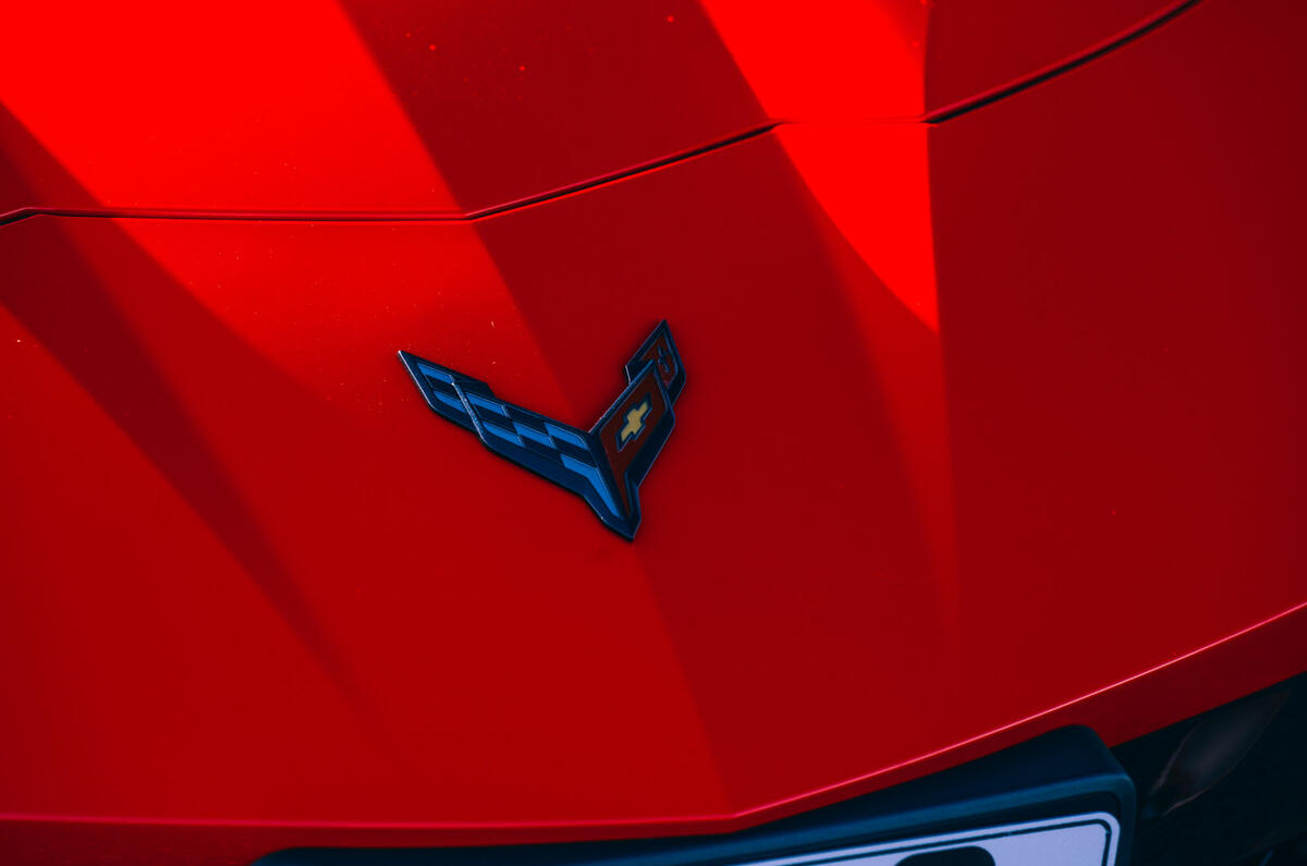 Corvette C8 vs Porsche 911 UK - Corvette badge Corvette C8 vs Porsche 911 UK - Corvette badge