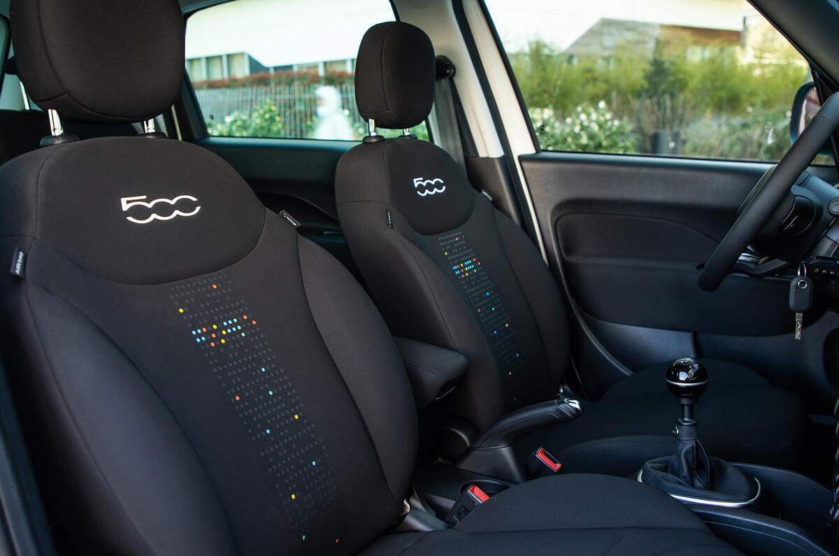 95 Fiat 500 Hey Google seats