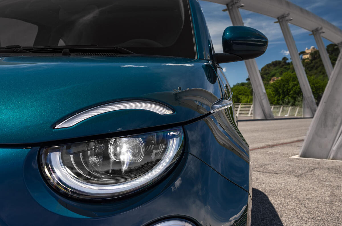 Fiat 500 electric 2020 official press images - front lights Fiat 500 electric 2020 official press images - front lights