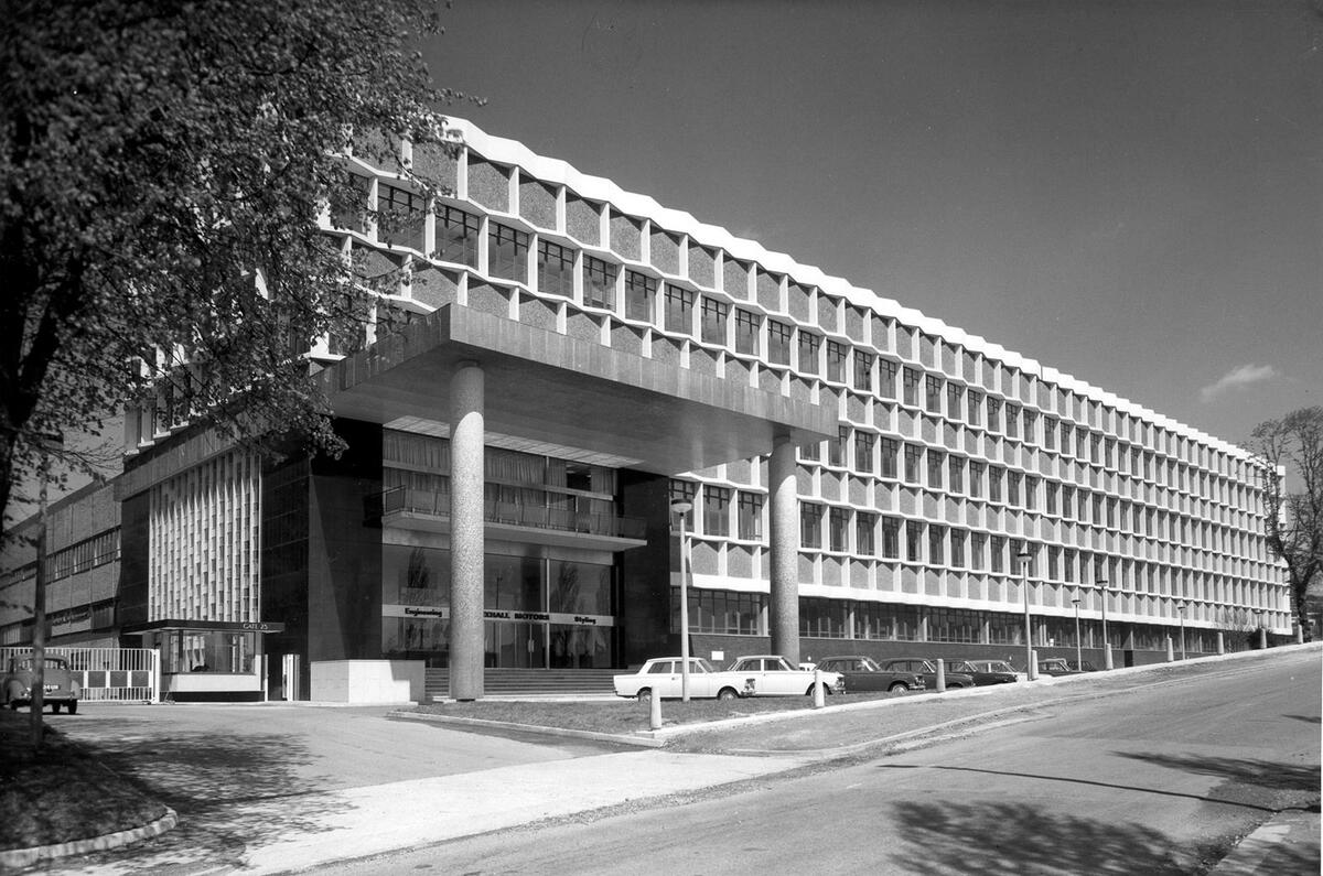 Griffin House feature Griffin House feature