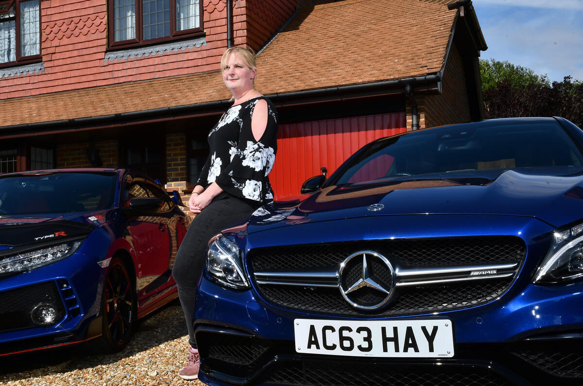 95 keeping up with the neighbours AMG 95 keeping up with the neighbours AMG