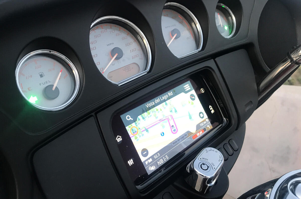 95 Matt Prior US Harley road trip infotainment