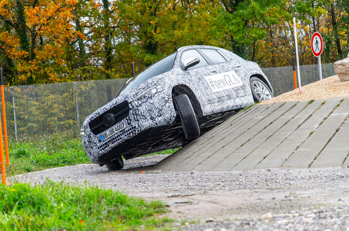 Mercedes-Benz GLA prototype ride 2019 - cornering front