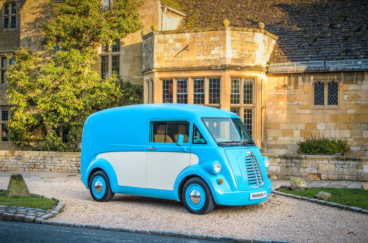 Morris JE electric van official images - static front