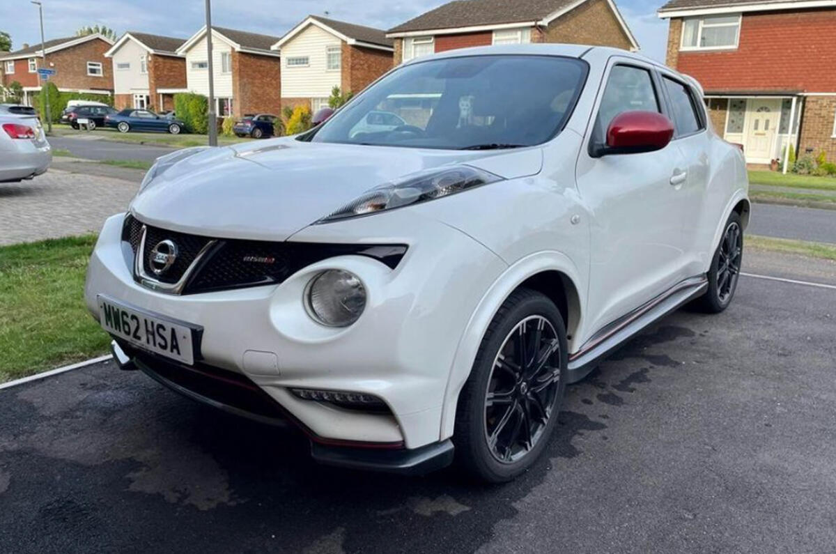 95 nissan juke nismo front quarter 95 nissan juke nismo front quarter