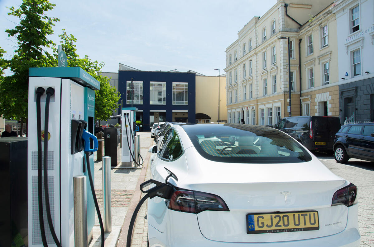 95 osprey charger cardiff 95 osprey charger cardiff