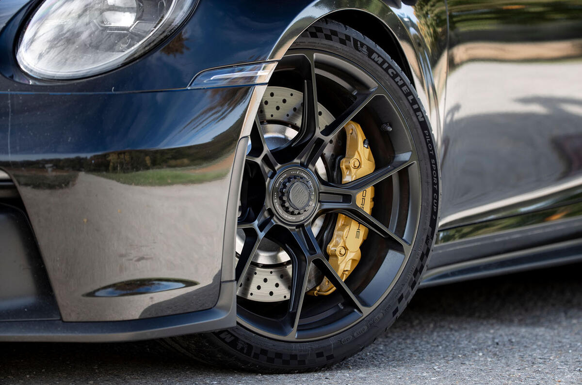 Porsche 911 GT3 2021 passenger ride - alloy wheels Porsche 911 GT3 2021 passenger ride - alloy wheels