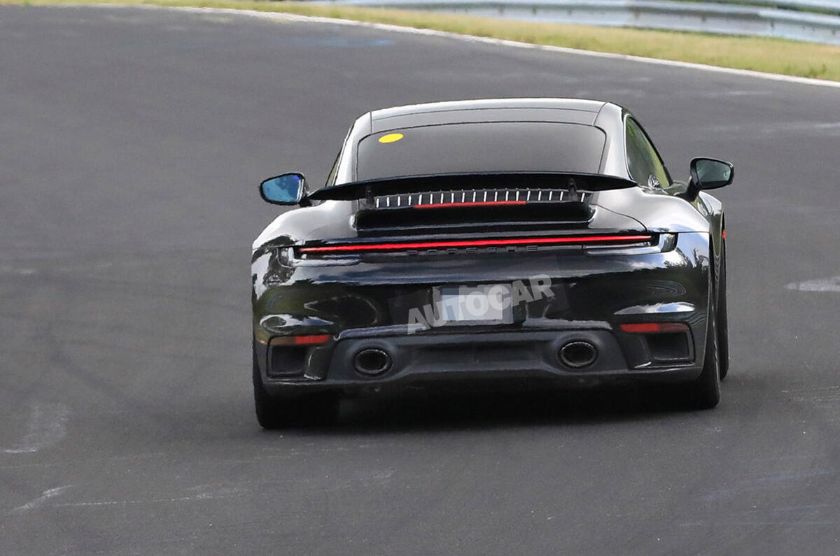 95 Porsche 911 hybrid spy images 2021 rear end 95 Porsche 911 hybrid spy images 2021 rear end
