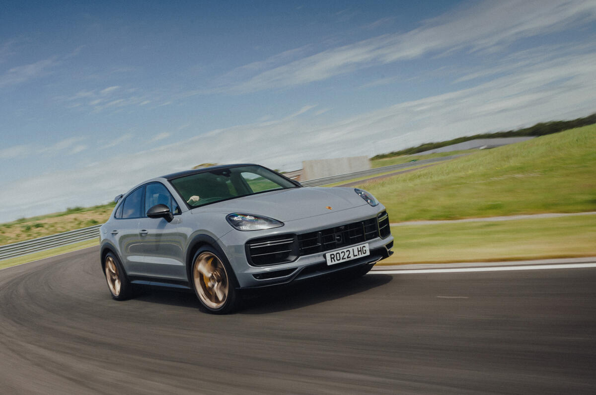 95 porsche cayenne turbo gt dovenby hall circuit m sport front tracking 95 porsche cayenne turbo gt dovenby hall circuit m sport front tracking