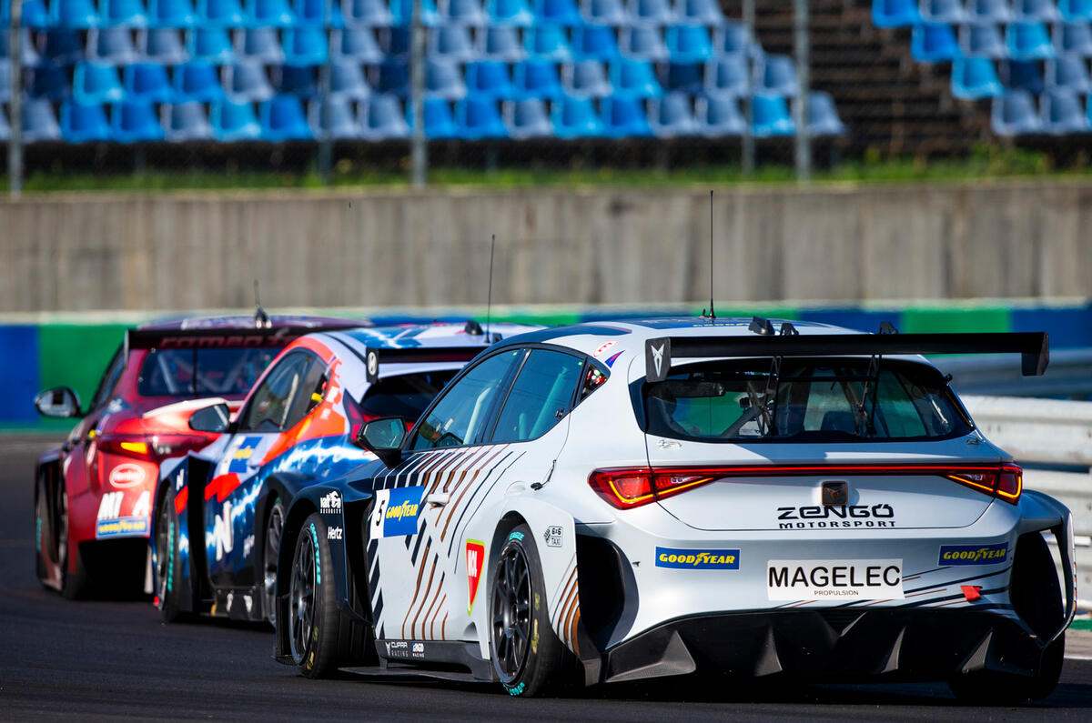 95 Pure ETCR feature 2021 trio rear 95 Pure ETCR feature 2021 trio rear