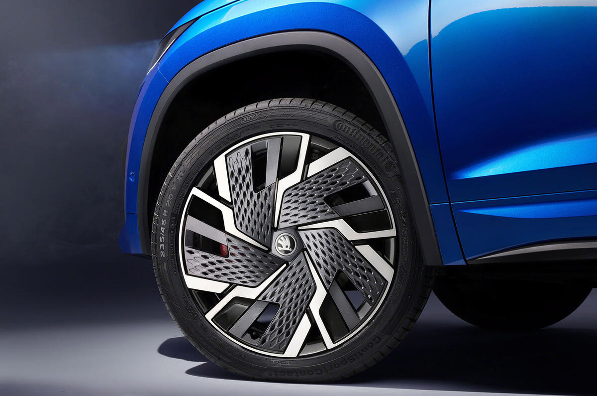 95 Skoda Kodiaq VRS 2021 official images alloy wheels