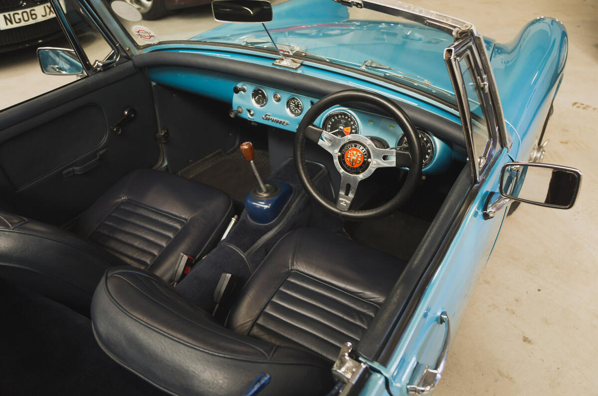 95 The Market auctioneer visit 2022 sprite interior 95 The Market auctioneer visit 2022 sprite interior