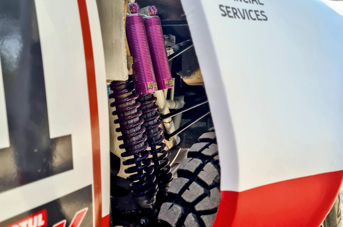 95 toyota hilux gr dakar