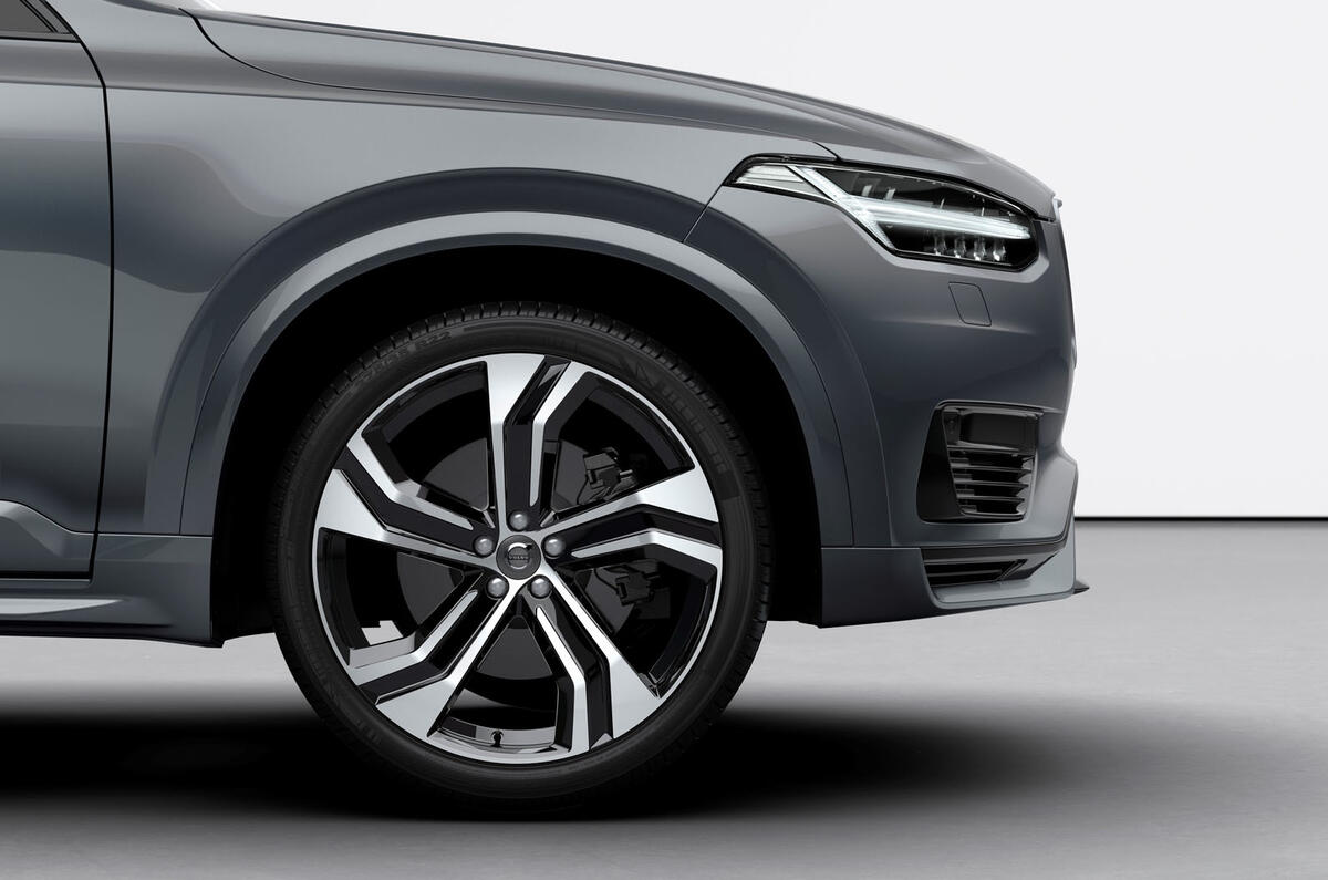 Volvo XC90 2019 refresh official press - R design alloys