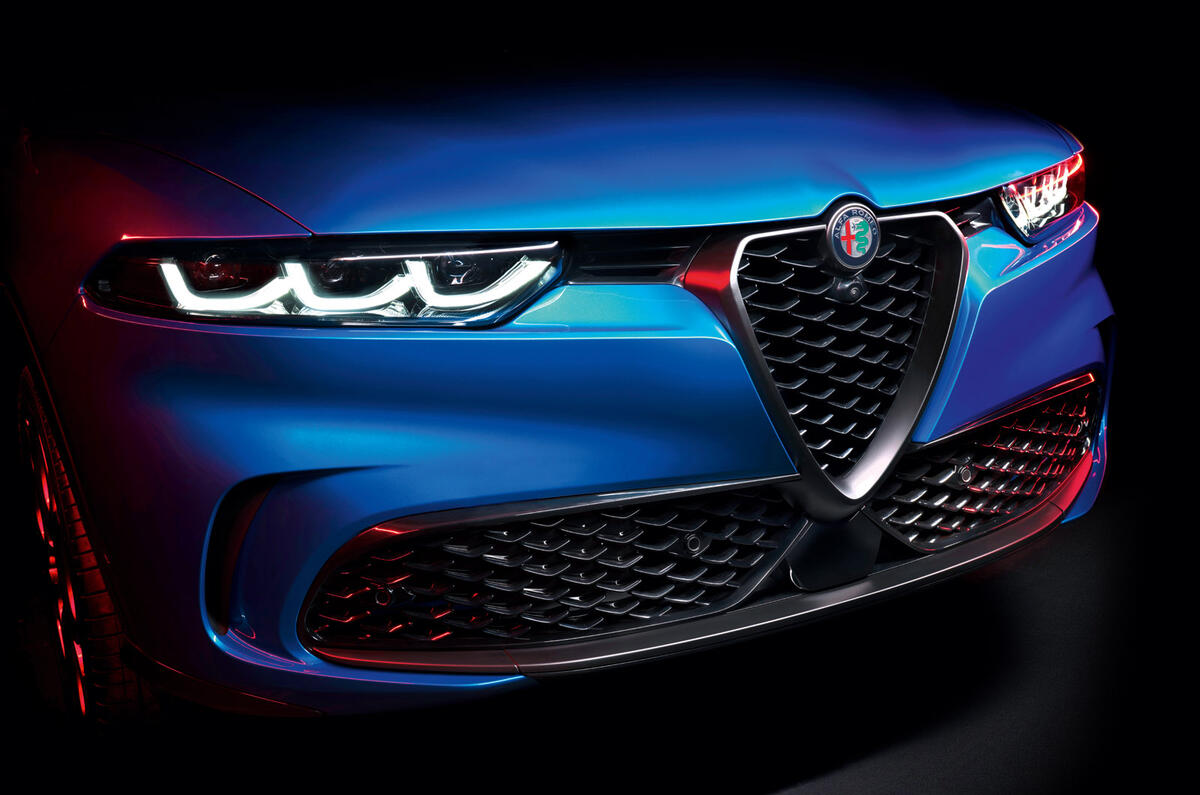96 Alfa Romeo Tonale reveal 2022 nose 96 Alfa Romeo Tonale reveal 2022 nose