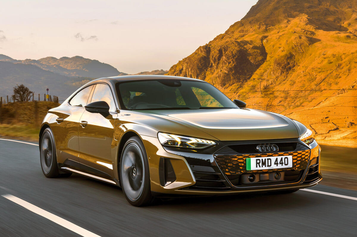 96 Audi RS E tron GT tracking 96 Audi RS E tron GT tracking