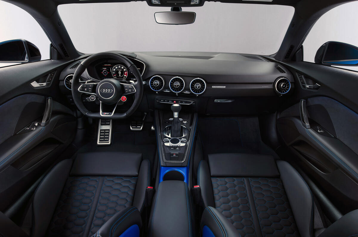 Audi TT RS 2019 facelift - official press images - cabin