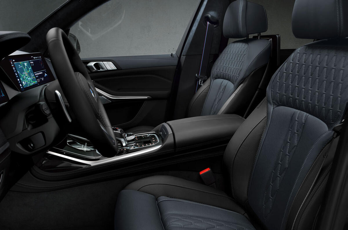 BMW X7 Dark Shadow Edition 2020 official images - cabin BMW X7 Dark Shadow Edition 2020 official images - cabin
