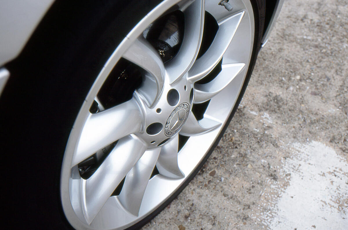 96 greatest road tests mercedes slr mclaren alloy wheels 96 greatest road tests mercedes slr mclaren alloy wheels