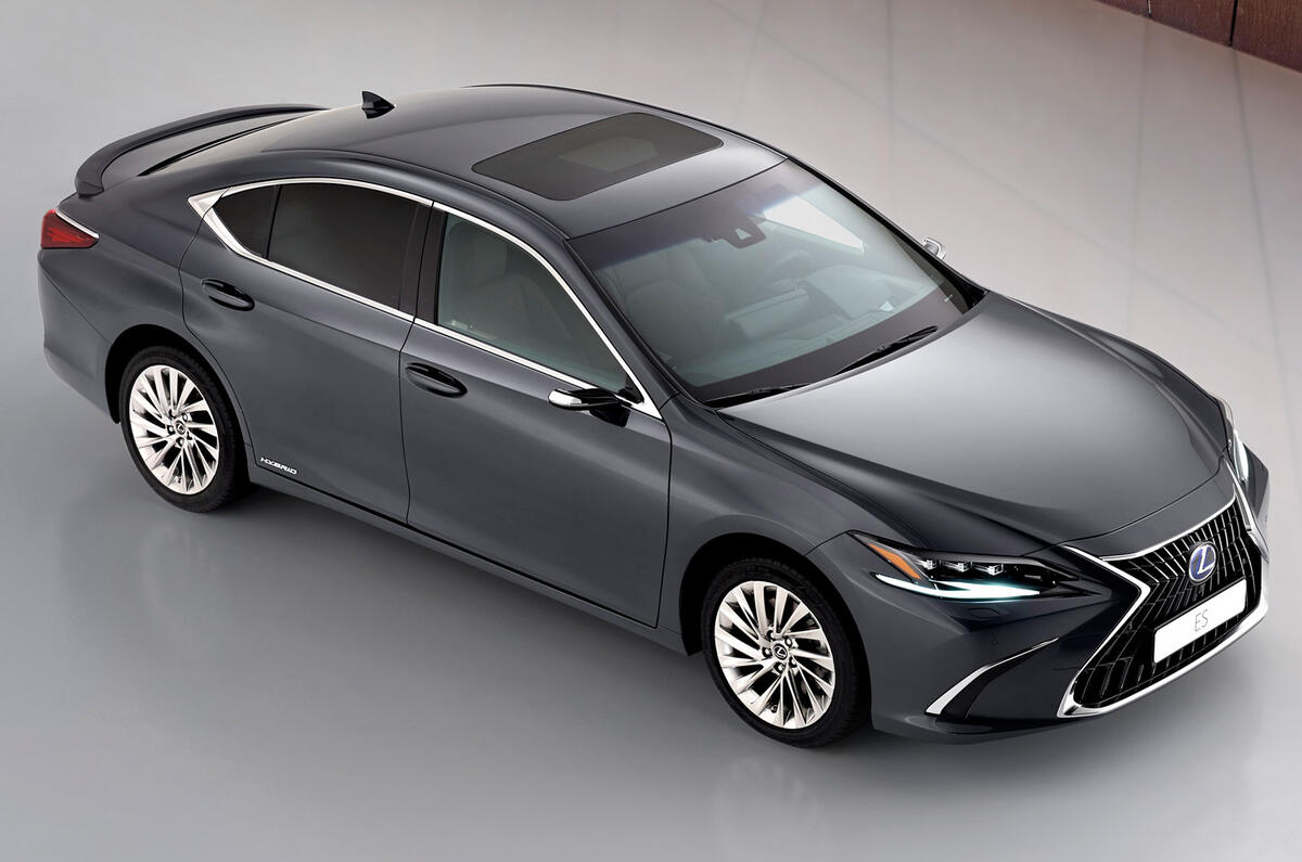 96 Lexus ES 2021 official reveal images static aerial