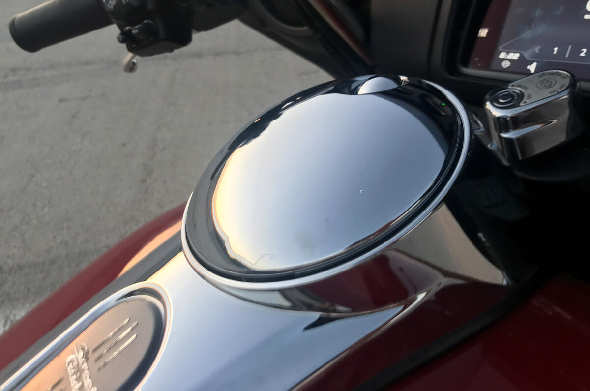 96 Matt Prior US Harley road trip fuel cap