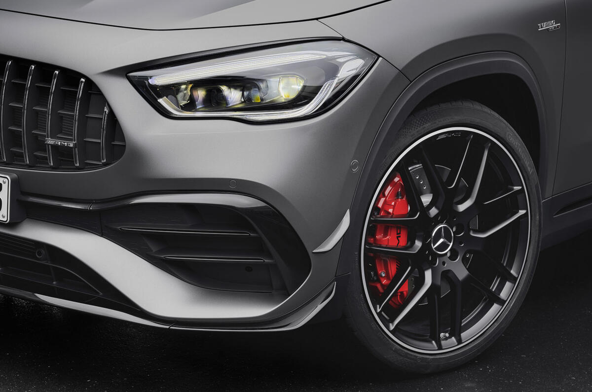 Mercedes-AMG GLA 45 S 2020 official press images - lights and alloys Mercedes-AMG GLA 45 S 2020 official press images - lights and alloys