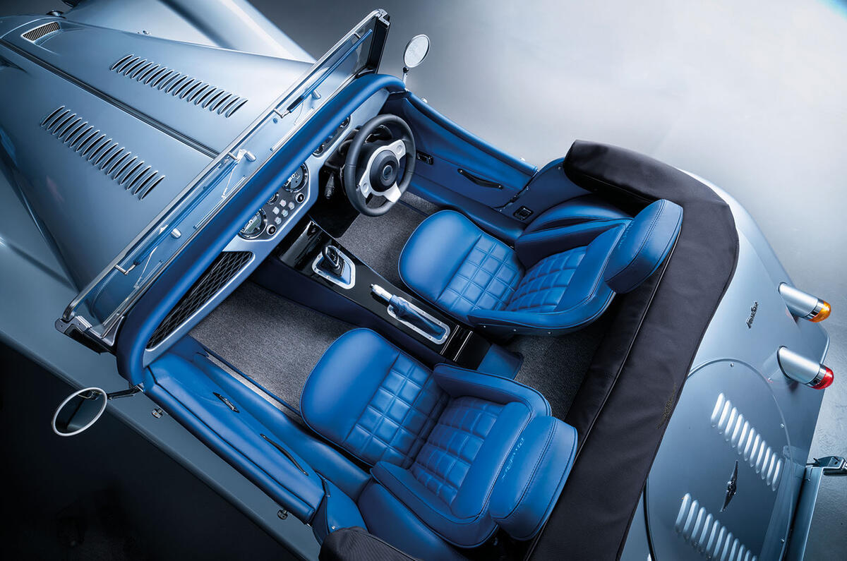 Morgan Plus Six 2019 official press images - cabin