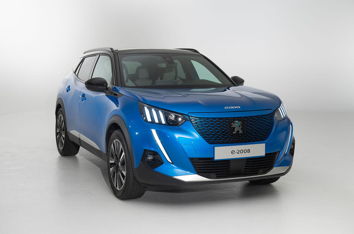 Peugeot e-2008 reveal studio - nose