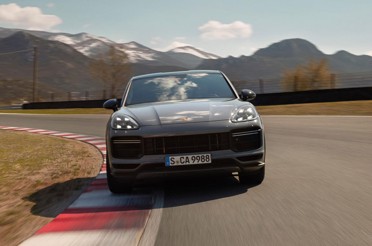 96 Porsche Cayenne GT 2021 official reveal tracking nose